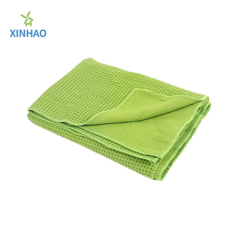 Eine Vielzahl von Farben Mikrofaser-Schweiß-absorbierender Yoga-Handtuch-Großhandel, PVC Silicon Point Anti-Rutsch-Haut-freundlich, geeignet für Fitness, Yoga, Pilates, High-Temperature-Yoga